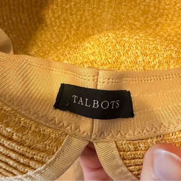 Talbots SCARF DETAIL BACKLESS FLOPPY HAT
straw sun hat.
